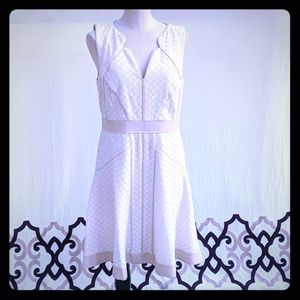 Ann Taylor sleeveless shift dress cream 10 M